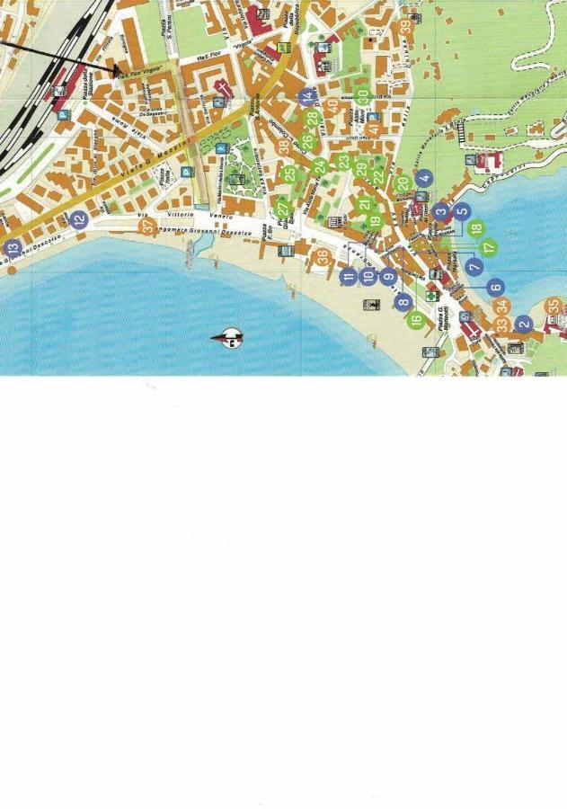 Ludovica Trilocale Centrale Con Posto Auto Σέστρι Λεβάντε Εξωτερικό φωτογραφία